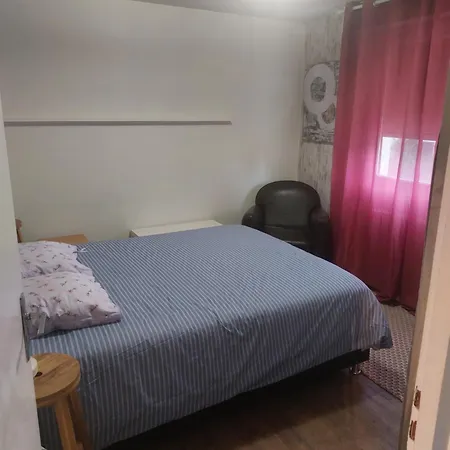 Apartment Plaisir Frontalier