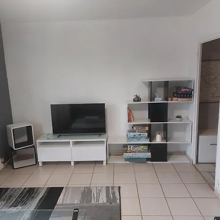 Plaisir Frontalier Apartment Annemasse
